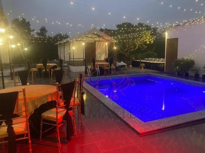 Luxury Farmhouse In Chhatarpur With Pool New Delhi Ngoại thất bức ảnh