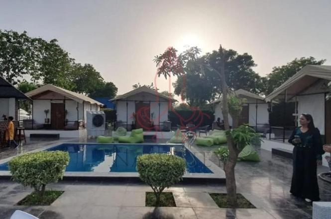 Luxury Farmhouse In Chhatarpur With Pool New Delhi Ngoại thất bức ảnh
